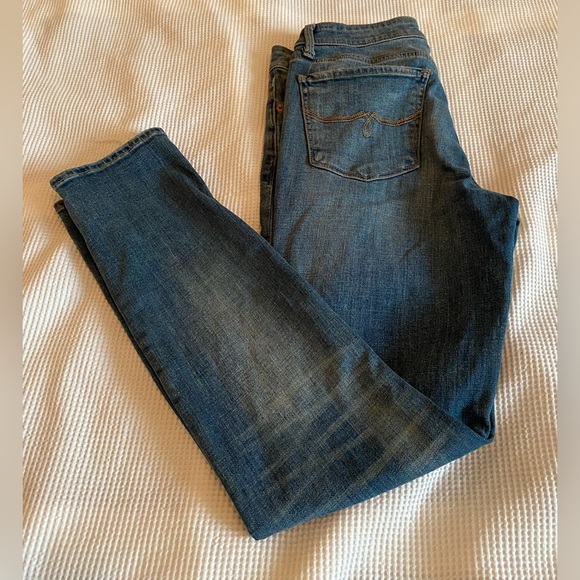 Lolita Skinny Distressed Lucky Brand Jeans. Size 28. - Picture 3 of 15